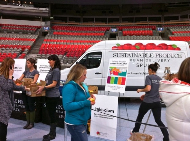 Lululemon BC Place Warehouse Sale 2013 - 07