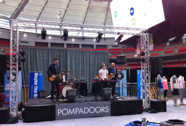 Lululemon BC Place Warehouse Sale 2013 - 08