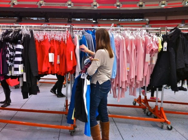 Lululemon BC Place Warehouse Sale 2013 - 13